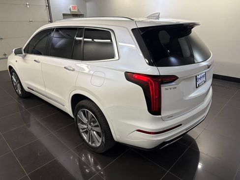 Used 2020 Cadillac XT6 Premium Luxury AWD/4WD image 4