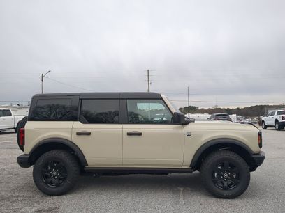 New 2025 Ford Bronco Big Bend w/ Black Diamond Package