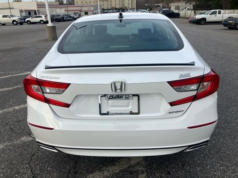 Used 2022 Honda Accord Sport image 16