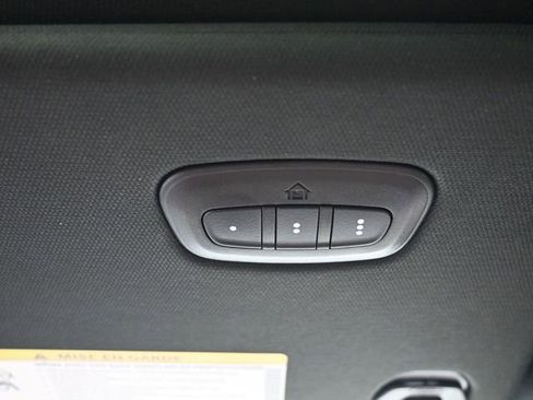 Used 2022 RAM 1500 Limited w/ Body Color Bumper Group AWD/4WD image 35