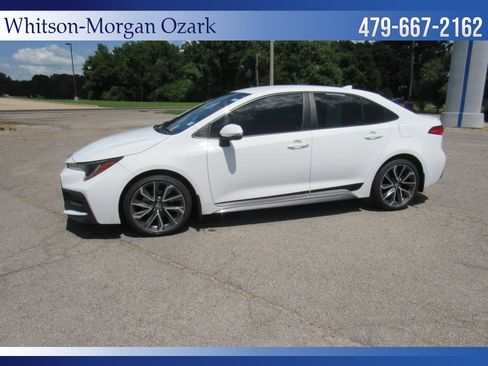 Used 2022 Toyota Corolla SE FWD image 6