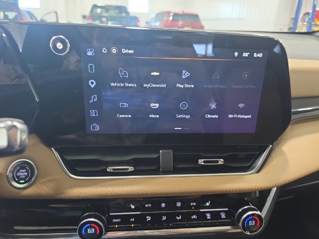 Used 2025 Chevrolet Equinox ACTIV w/ Safety and Technology Package AWD/4WD image 13