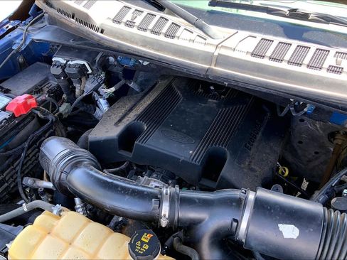 Used 2017 Ford F150 XLT w/ Equipment Group 302A Luxury AWD/4WD image 34