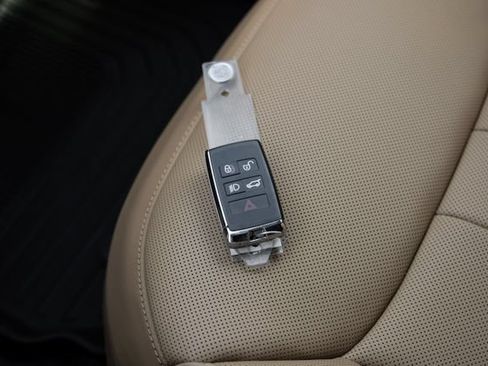 New 2026 Land Rover Range Rover SE AWD/4WD image 73
