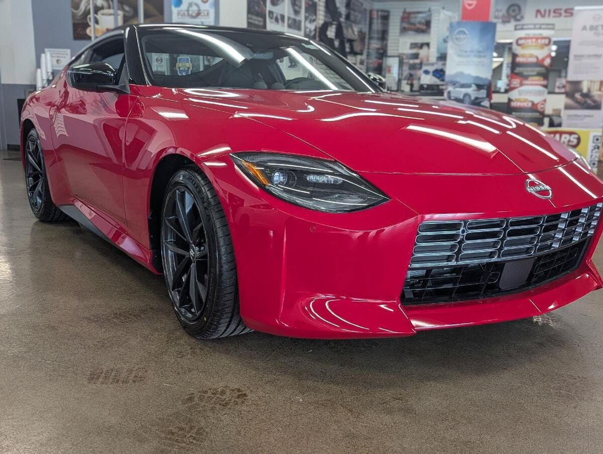 New 2026 Nissan Z Performance w/ Floor Mat Package RWD image 1