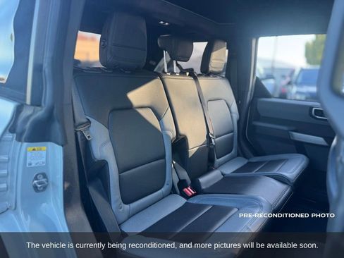 Used 2023 Ford Bronco Black Diamond w/ Sasquatch Package AWD/4WD image 13