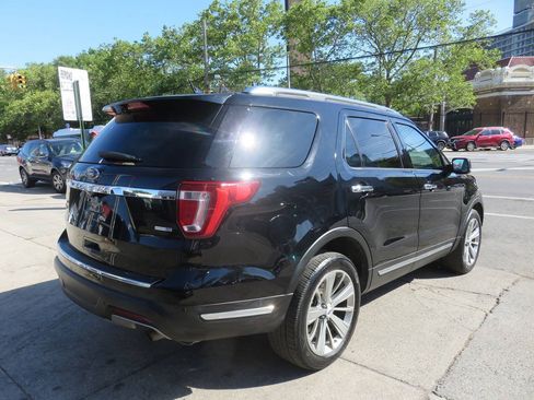Used 2018 Ford Explorer Limited w/ Equipment Group 301A AWD/4WD image 4
