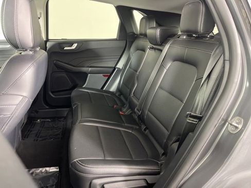 Used 2022 Ford Escape Titanium image 16