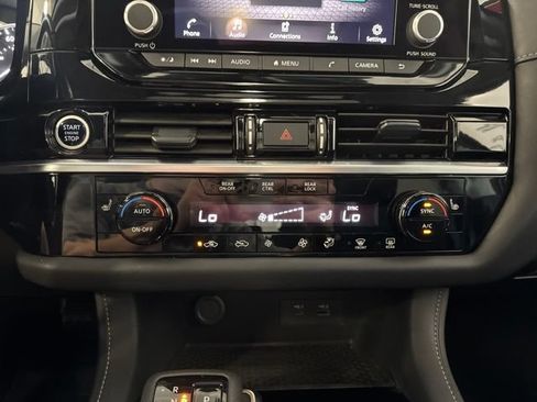 Certified 2024 Nissan Pathfinder SV w/ SV Premium Package AWD/4WD image 30