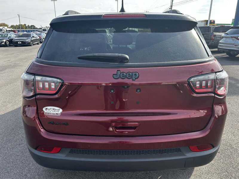 Used 2021 Jeep Compass Altitude w/ Sun & Sound Group AWD/4WD image 4