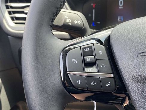 New 2025 Ford Escape SE image 17