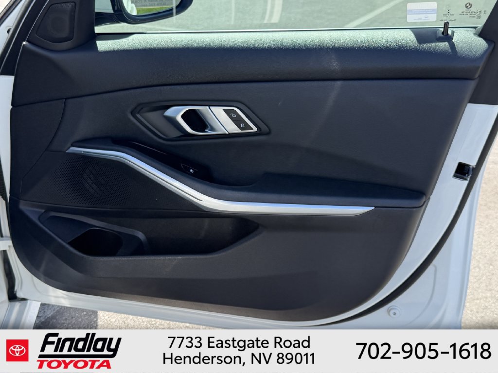 Used 2020 BMW 330i Sedan w/ Driving Assistance Package RWD image 16