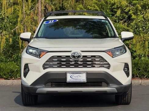 Used 2021 Toyota RAV4 Limited AWD/4WD image 40