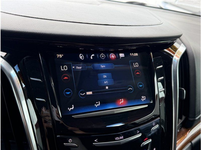 Used 2016 Cadillac Escalade ESV Luxury AWD/4WD image 49