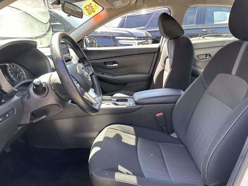 Used 2025 Nissan Sentra SV FWD image 13