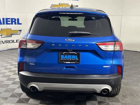 Used 2020 Ford Escape SE image 4
