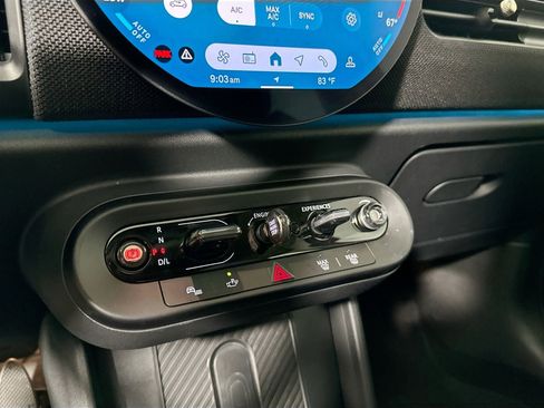 Certified 2025 MINI Cooper S image 18