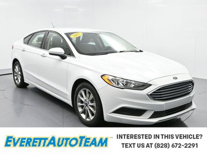 Used 2017 Ford Fusion SE w/ Fusion SE Technology Package