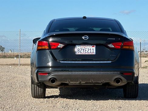 Used 2022 Nissan Altima 2.5 SR w/ Midnight Edition Package image 5