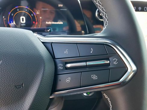 New 2026 Chevrolet Traverse LT w/ Driver Confidence Package image 19