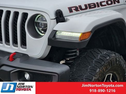 Used 2021 Jeep Gladiator Rubicon AWD/4WD image 11