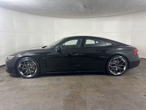 New 2026 Audi RS e-tron GT performance image 4