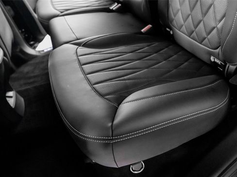 Used 2025 Mercedes-Benz G 63 AMG 4MATIC image 31