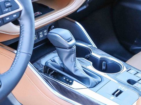 New 2026 Toyota Highlander Platinum image 21