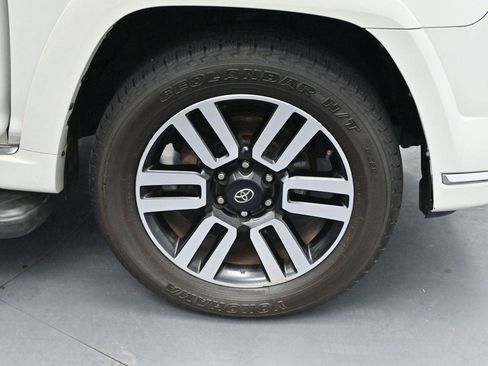 Used 2019 Toyota 4Runner Limited AWD/4WD image 41