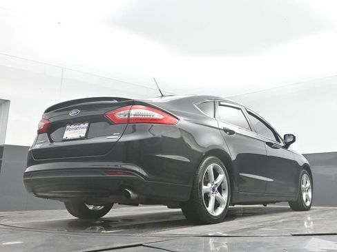 Used 2016 Ford Fusion SE w/ Equipment Group 201A FWD image 42