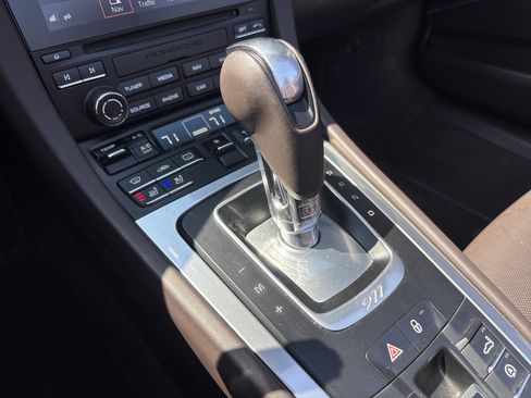 Used 2017 Porsche 911 Carrera image 30