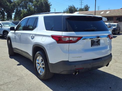 Used 2019 Chevrolet Traverse LT FWD image 5