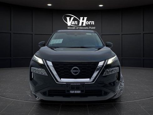 Used 2023 Nissan Rogue SV image 9