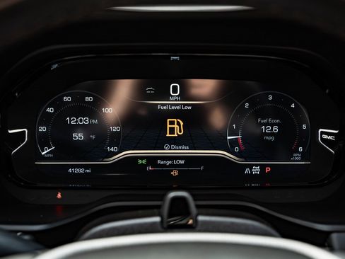 Used 2023 GMC Yukon Denali Ultimate image 38