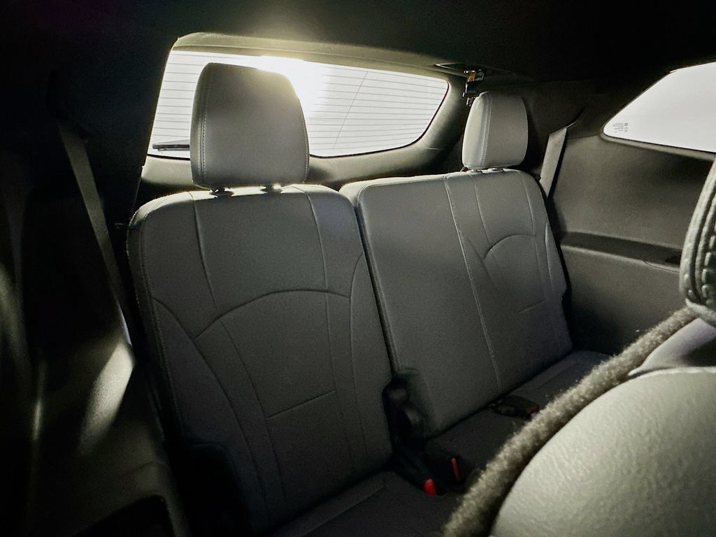 Used 2023 Buick Enclave Premium w/ Experience Buick Package FWD image 36