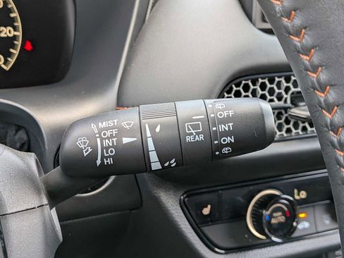 Certified 2025 Honda HR-V Sport image 25