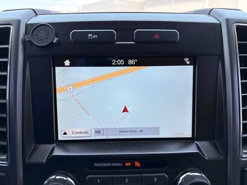 Used 2017 Ford F150 XLT w/ Equipment Group 302A Luxury AWD/4WD image 12