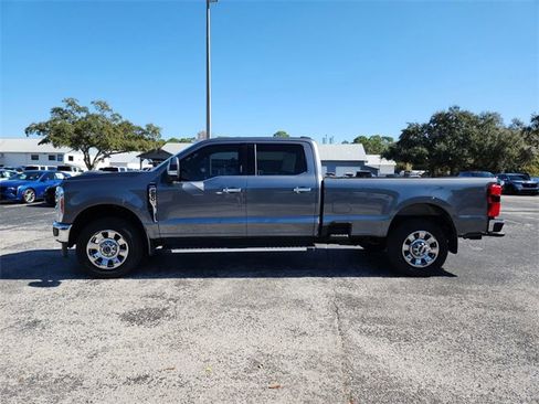 Used 2023 Ford F250 Lariat w/ Chrome Package image 5