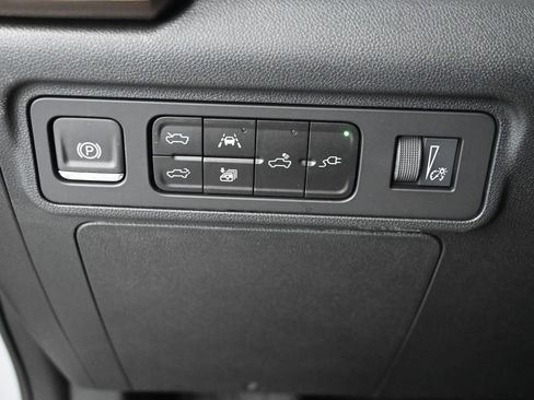 New 2025 GMC Hummer EV 2X image 36