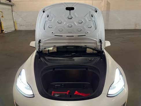 Used 2020 Tesla Model 3 Standard Range Plus image 14