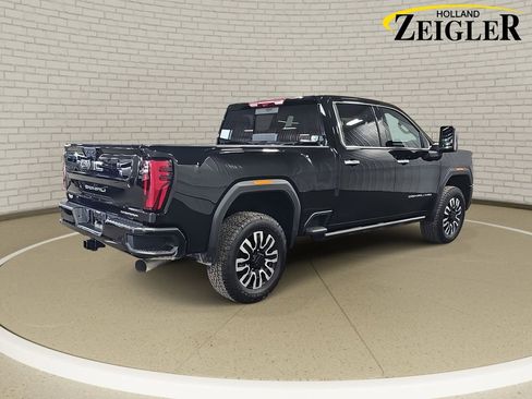 New 2025 GMC Sierra 2500 Denali Ultimate image 5