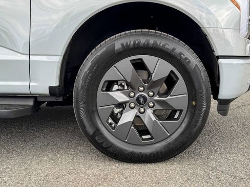 Used 2024 Ford F150 Lightning Flash image 10