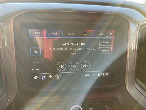 Used 2019 Chevrolet Silverado 1500 Custom Trail Boss w/ Custom Convenience Package image 19