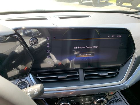 New 2026 Chevrolet Trax ACTIV FWD image 14