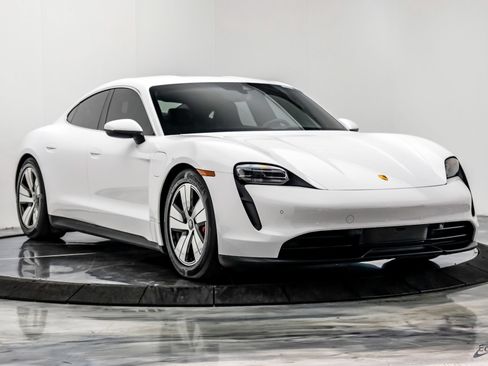 Used 2023 Porsche Taycan 4S AWD/4WD image 21