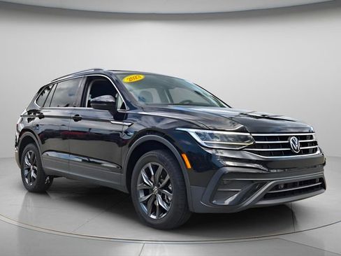 Used 2023 Volkswagen Tiguan SE FWD image 8