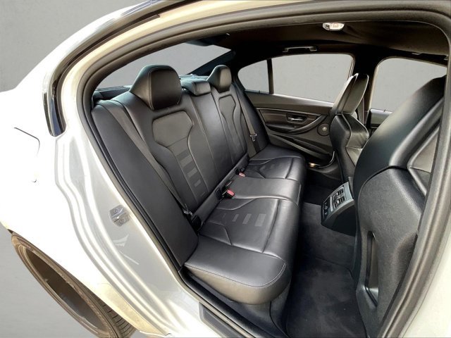 Used 2017 BMW M3 RWD image 25