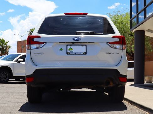 Used 2022 Subaru Forester AWD/4WD image 12
