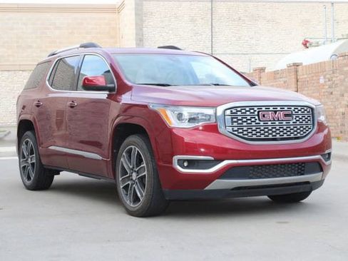 Used 2019 GMC Acadia Denali w/ Technology Package image 2