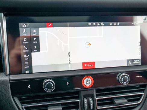 New 2026 Porsche Macan image 18